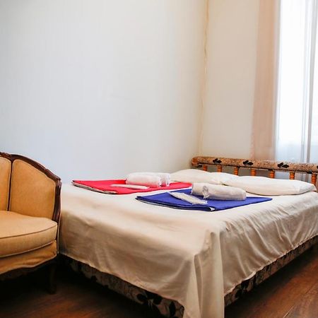 Apartment On Chubinashvili 30 Tbilisi Esterno foto