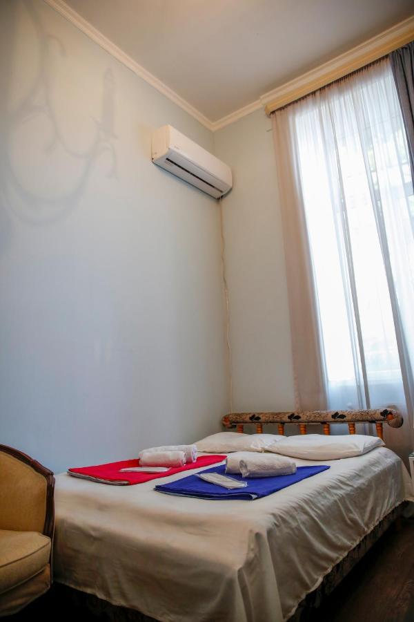 Apartment On Chubinashvili 30 Tbilisi Esterno foto