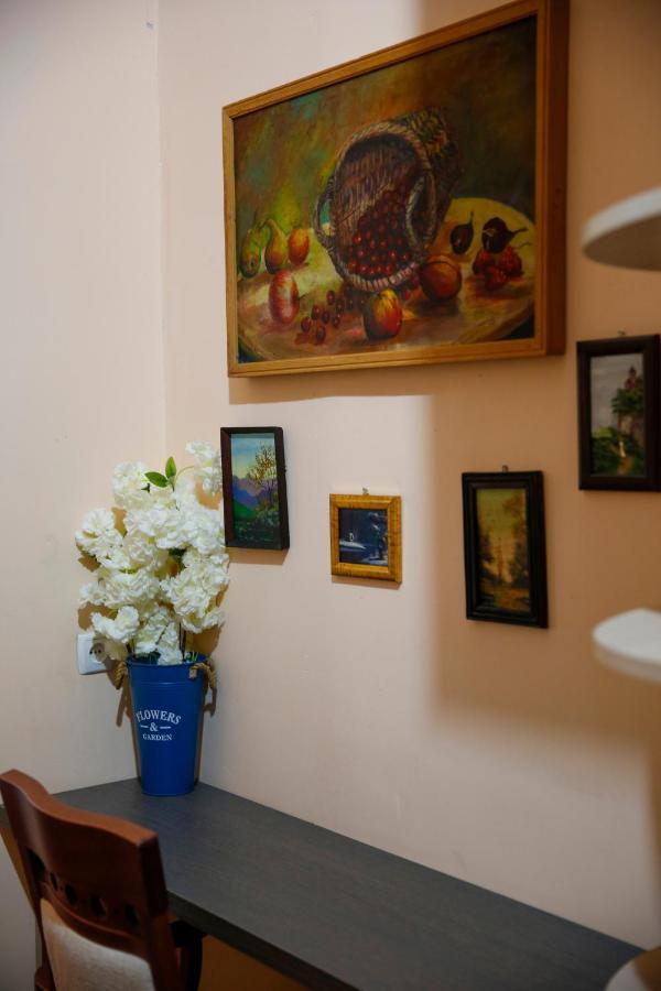 Apartment On Chubinashvili 30 Tbilisi Esterno foto
